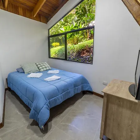 Casa Violeta Home Rentals Monteverde Exterior photo